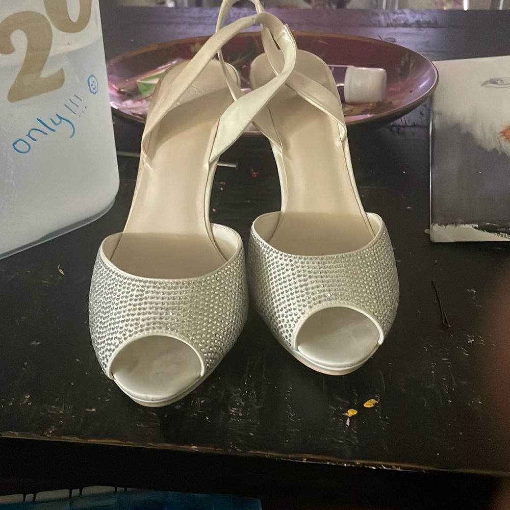 David’s Bridal bride heels